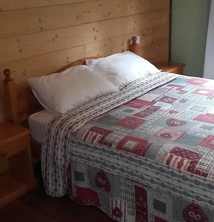 Chalet Giaset فندق 3*
