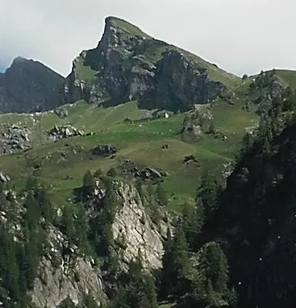 Chalet Giaset فندق