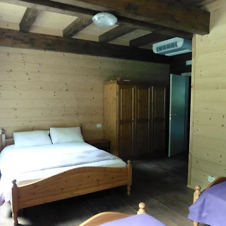 Chalet Giaset فندق 3*