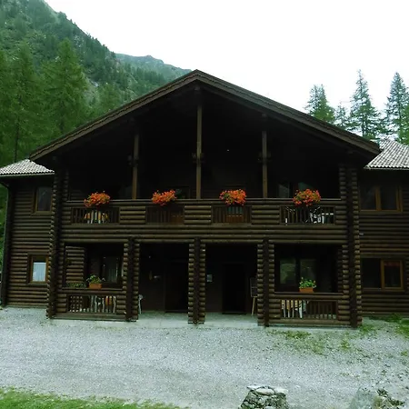 Chalet Giaset 3*